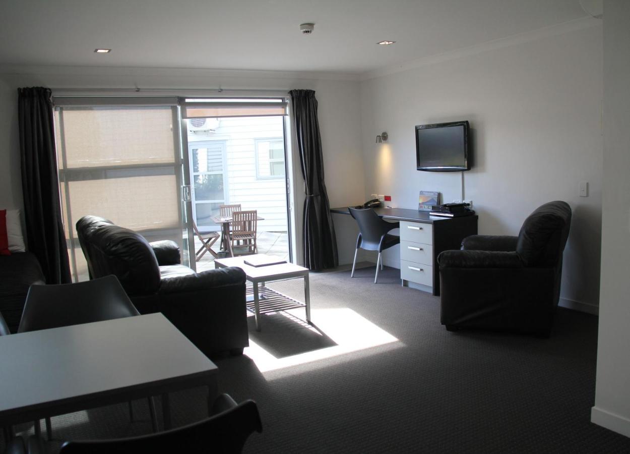 Pukekura Motor Lodge New Plymouth Exterior photo A typical apartment at the hotel