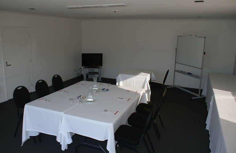 Pukekura Motor Lodge New Plymouth Exterior photo The boardroom at the National Institute of Dramatic Art